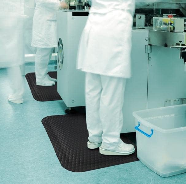 American Floor Mats Hog Heaven Premium 7/8" Black & Black Border 2' x 5' Nitrile Backed Anti-Fatigue Comfort Mat