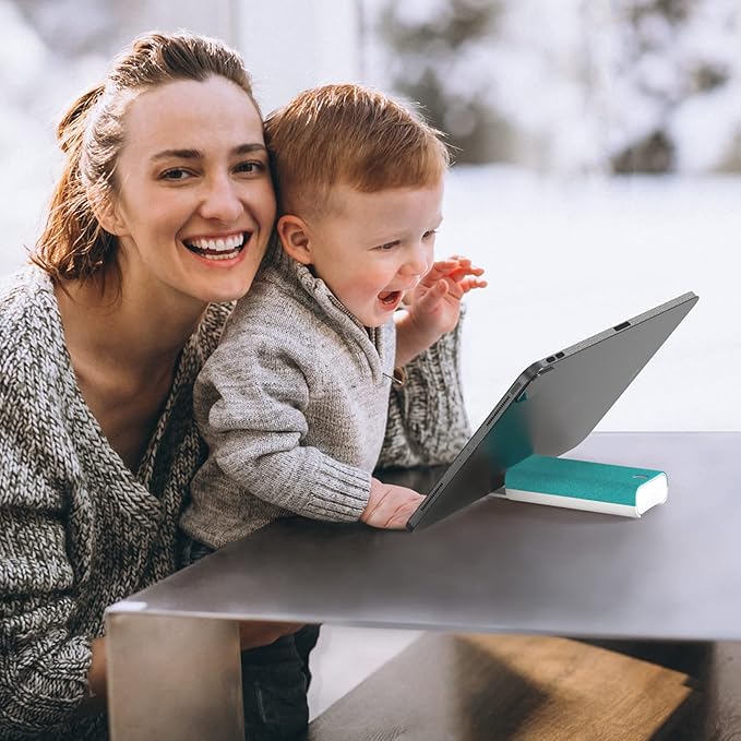 CLICK CLEAN Touchscreen Mist Cleaner, Screen Cleaner, All in One Screen Cleaner Spray with Microfiber and Phone Stand for All Phones, Laptop and Tablet Screens (Blue)